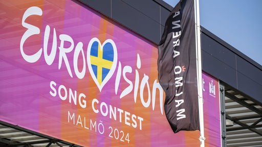 "Eurovision Song Contest"-Banner an der Malmö Arena